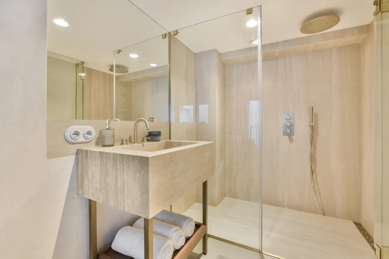 What to Know About Walk-In Shower Dimensions Before Your Remodel