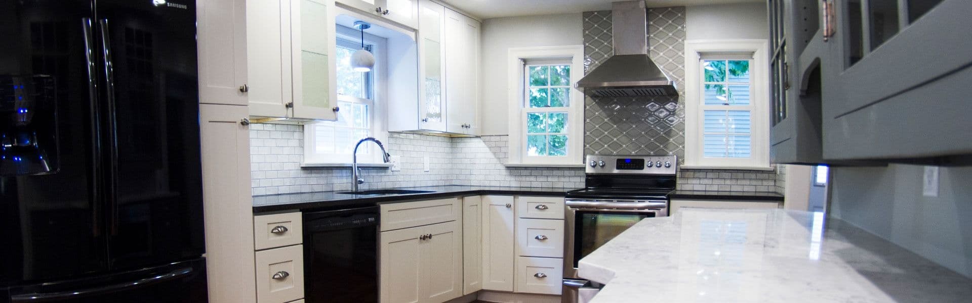 kitchen black grey tile