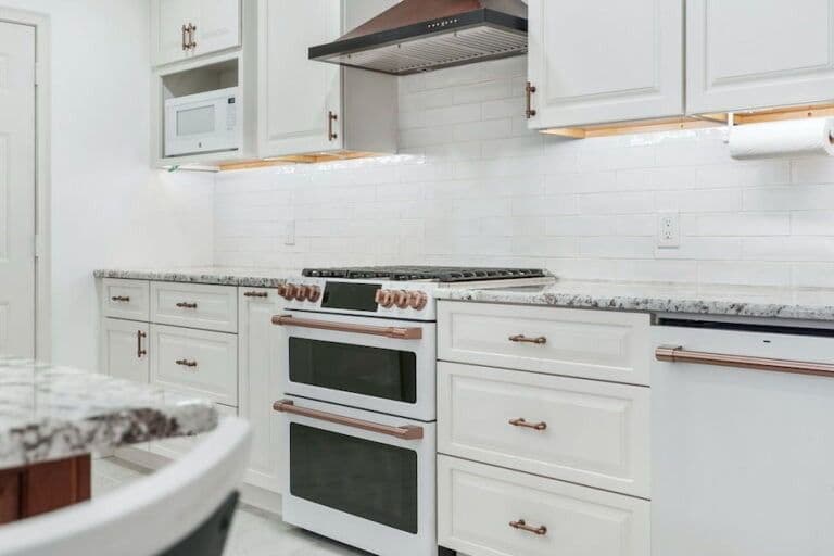 imgi_48_kitchen-cabinet-remodeling-in-monett-2-768x512.jpg