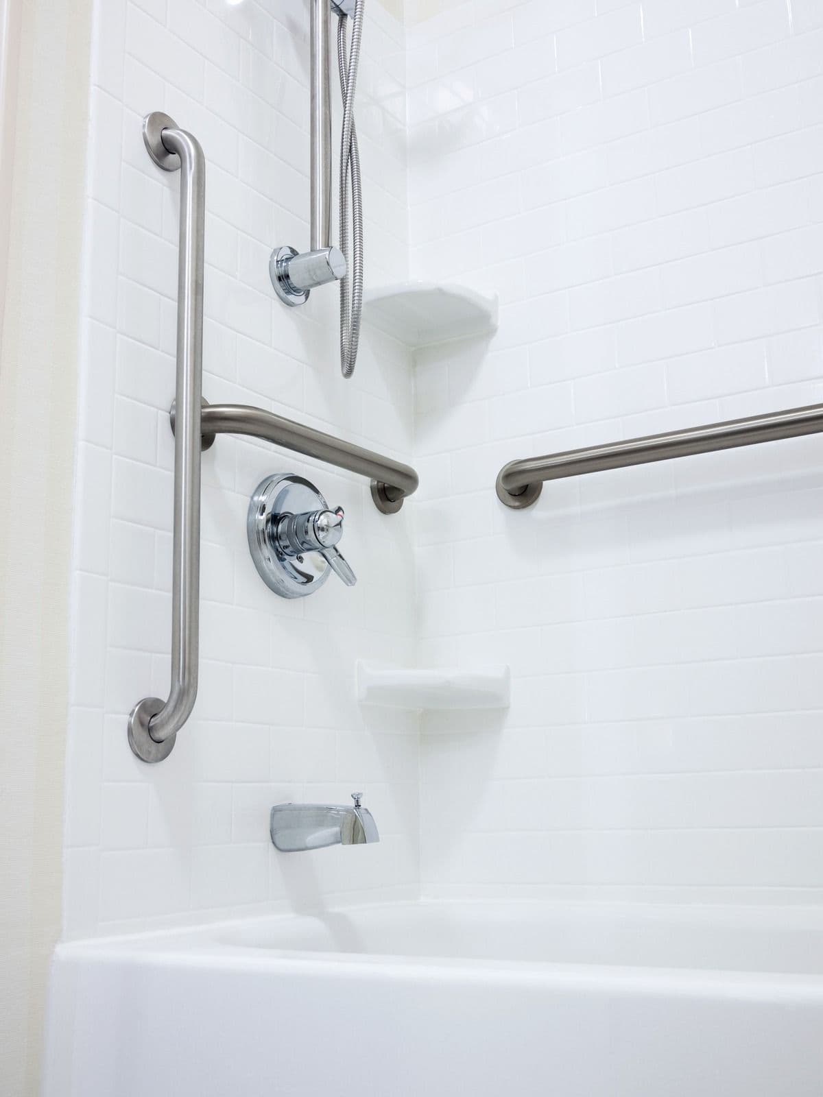 imgi_54_bathtub-remodel-safety-features-springfield-mo.jpg