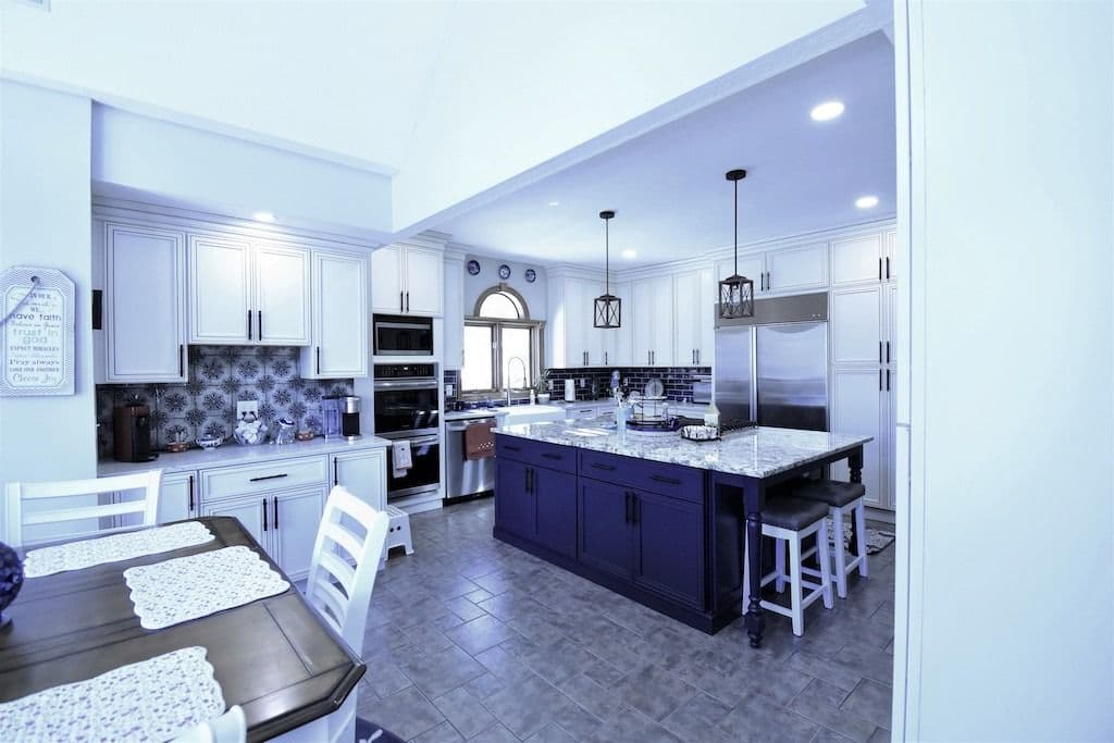 Planning-a-Modern-Kitchen-Remodel-Key-Elements-Trends-and-Tips