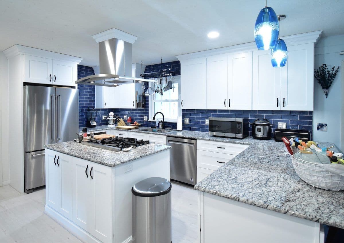 Your Trusted U-Shape Kitchen Remodeling Contractors If you’re looking to give your kitchen a fresh new look, we’re the perfect team for the job. We understand that your kitchen is more than just a space for cooking—it’s a place for entertaining and creating memories. That’s why your kitchen features must be both visually stunning and durable. At Top Tier, we provide an exceptional selection of countertops and cabinetry, allowing you to choose from timeless granite for a refined look or elegant wood cabinets for a sophisticated touch. Whatever your vision for your kitchen remodel, we’re here to make it a reality.