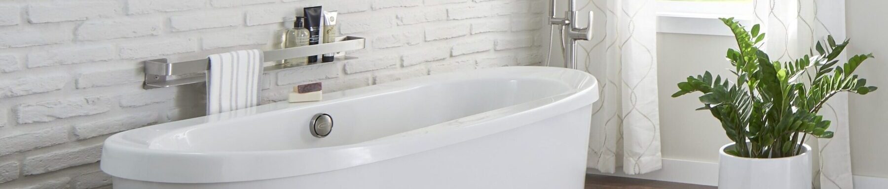 jacuzzi free standing tub min scaled e1695233736135