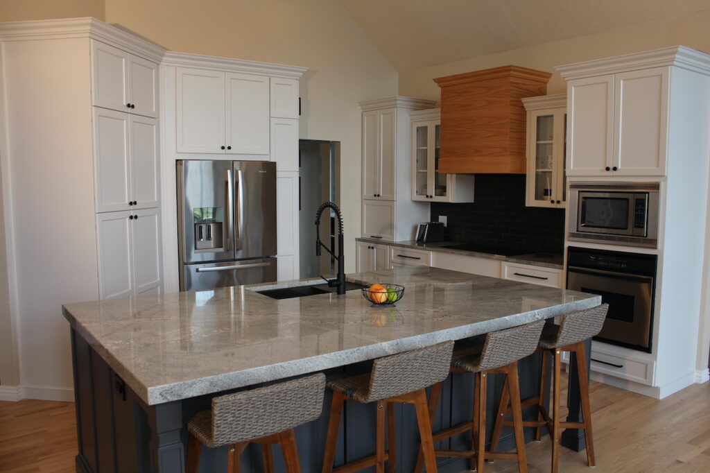 Explore kitchen design in Springfield, MO with white cabinetry